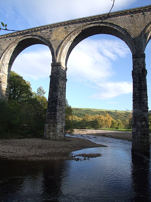 Lambley viaduct. Clem Rutter, Rochester, Kent, CC BY 3.0 <https://creativecommons.org/licenses/by/3.0>, via Wikimedia Commons